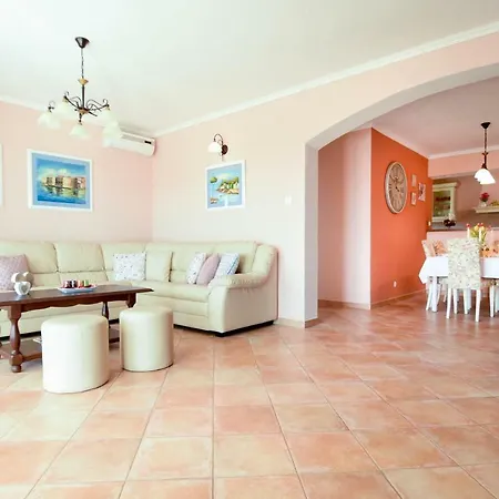 Villa Sun *