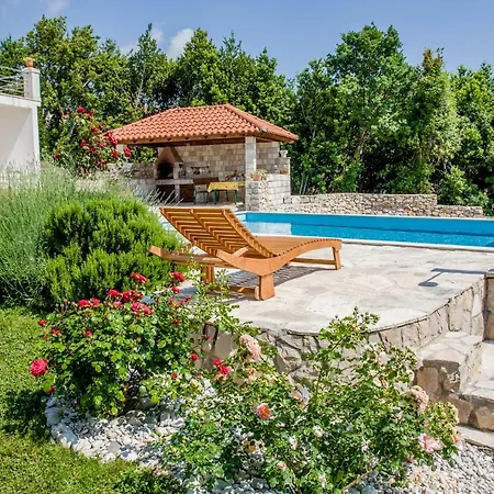 Sun Villa *