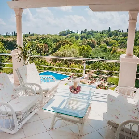 Sun Villa *